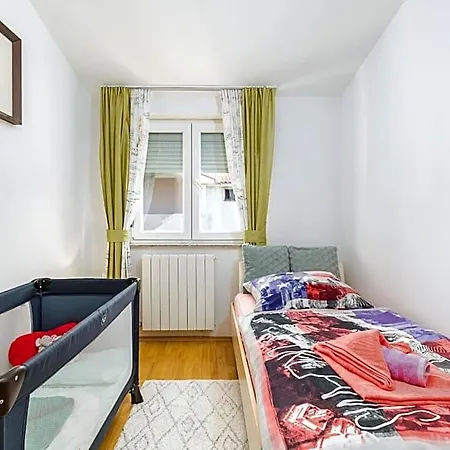 Hotell Denis 4*